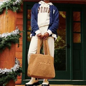 NWT Pink Victoria's Secret Cozy Teddy Bear Plush Sherpa Large Tote Bag